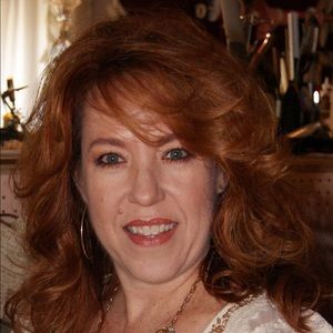 Meet your Posher, Sandy